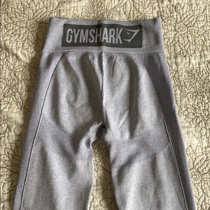 Never worn gym shark leggings. Full length
